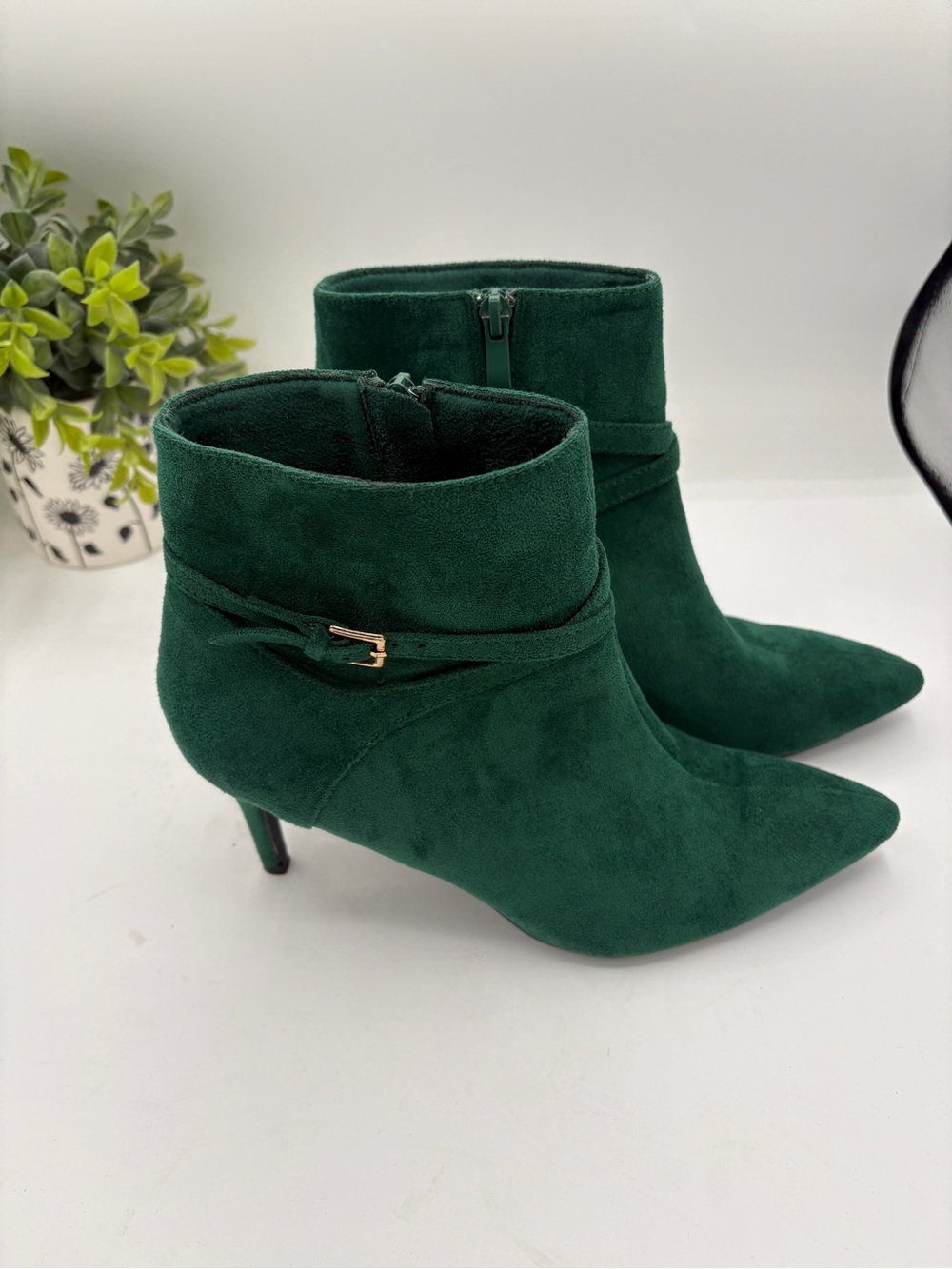 Allegra K Emerald Green Suede Pointed-Toe Ankle Booties